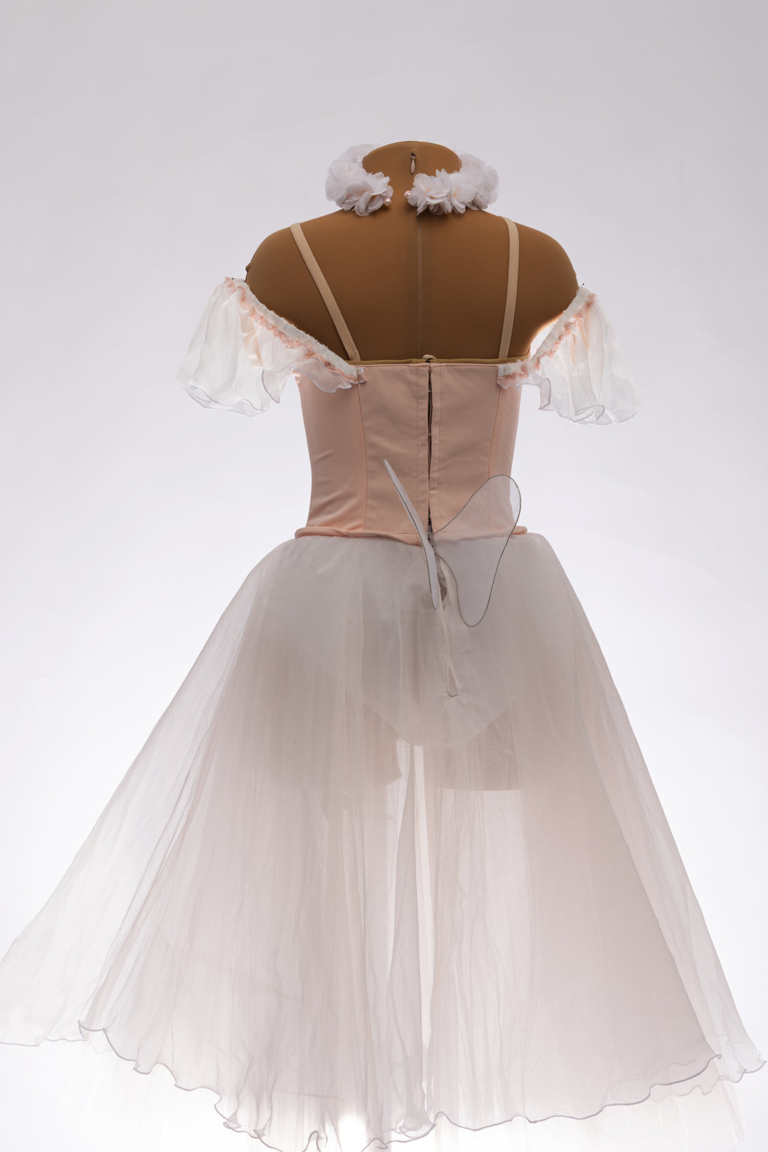 Whisper of the Sylph’s Wings for height 132–152 cm - Image 2
